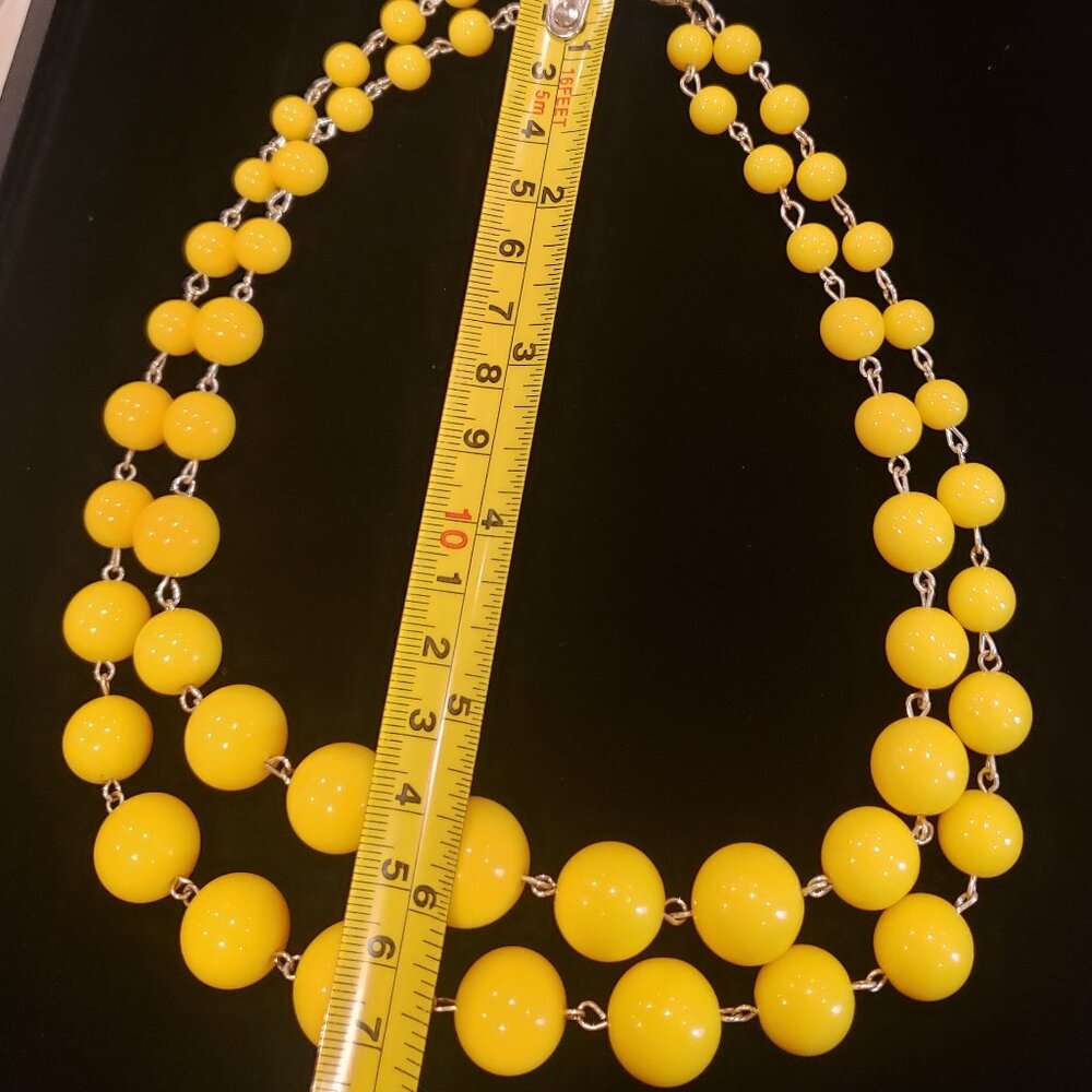 Retro Sunshiny Yellow Bubble Gum Graduated Beaded Chocker - Picture 10 of 11